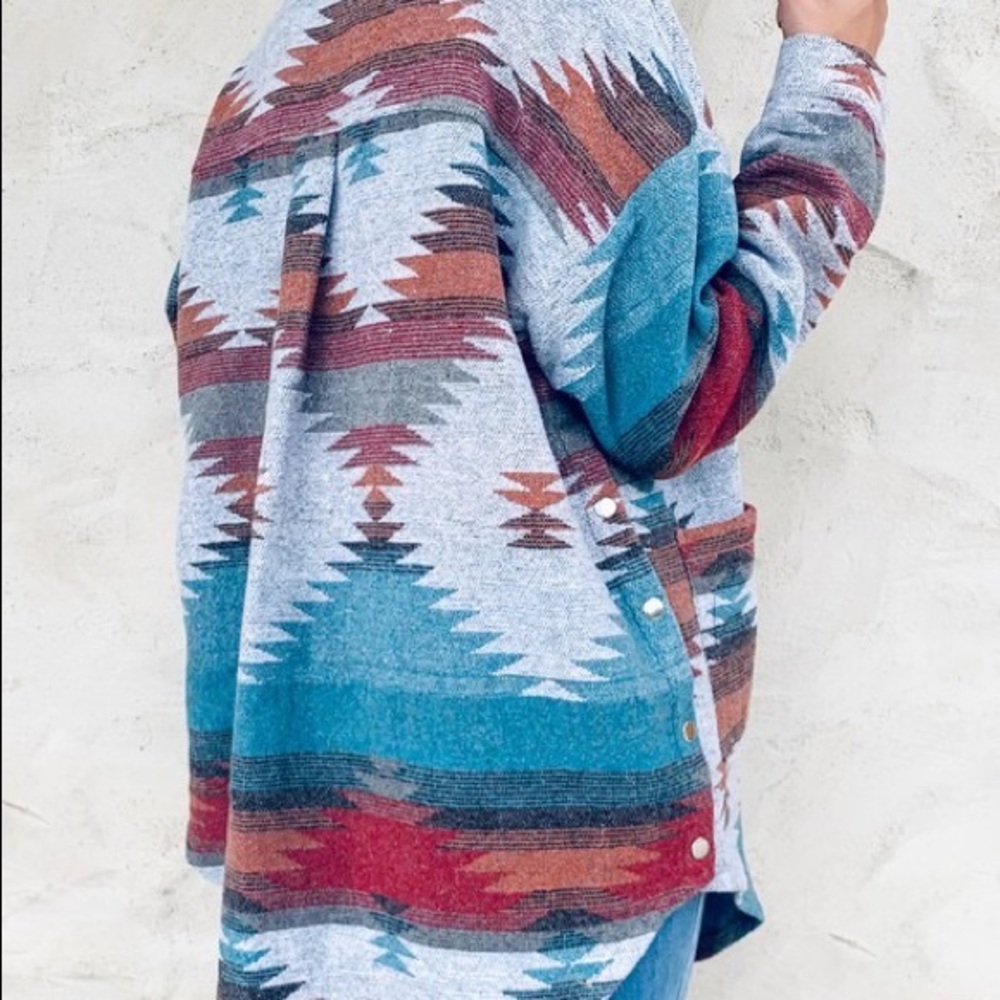 Amoli Printed Side Button Down Shirt Jacket